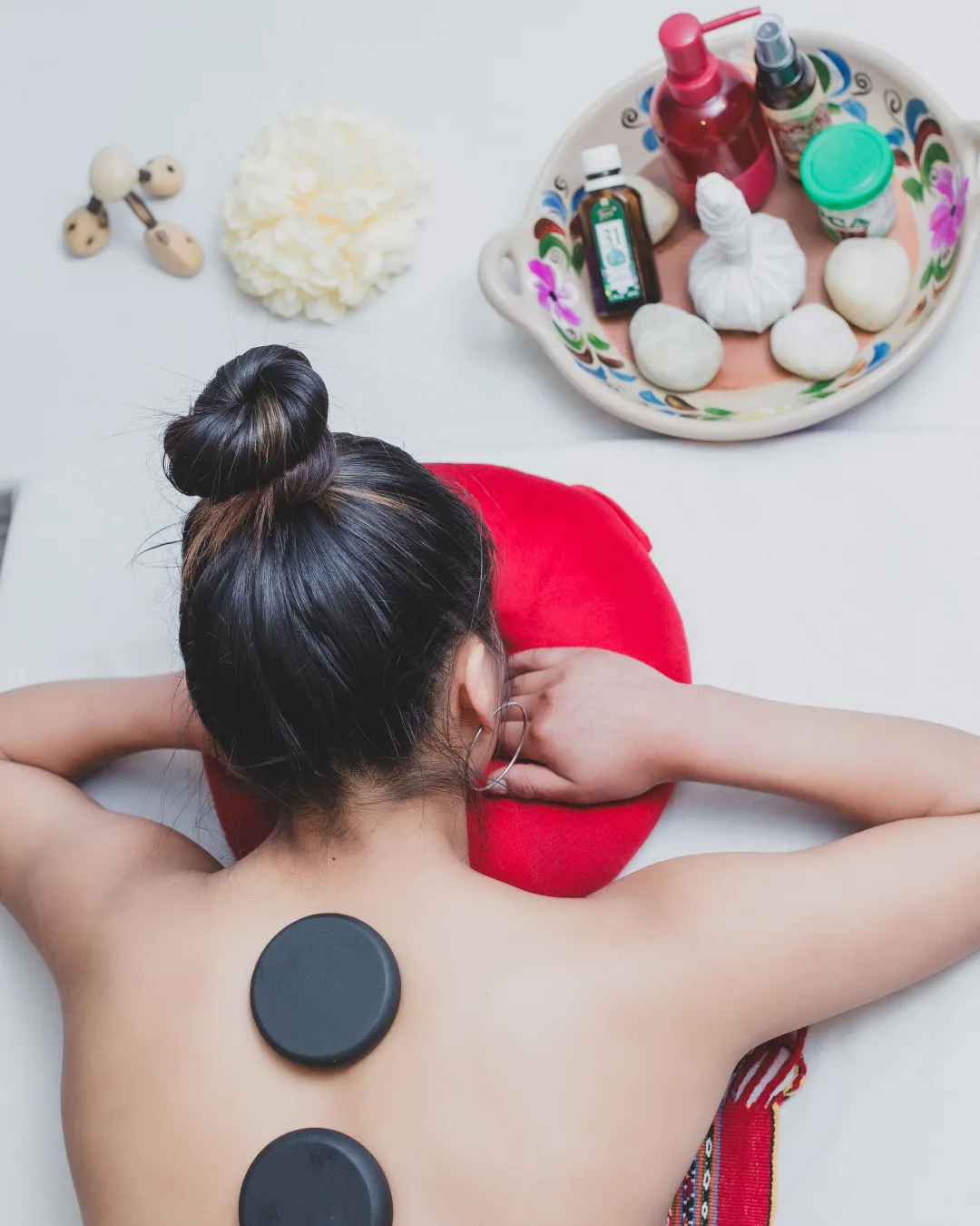 Inka Hot Stones Massage